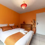 Сasa de vacaciones La Petite Maison Gannat
