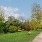 Сasa de vacaciones La Petite Maison Gannat
