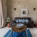 Сasa de vacaciones La Petite Maison