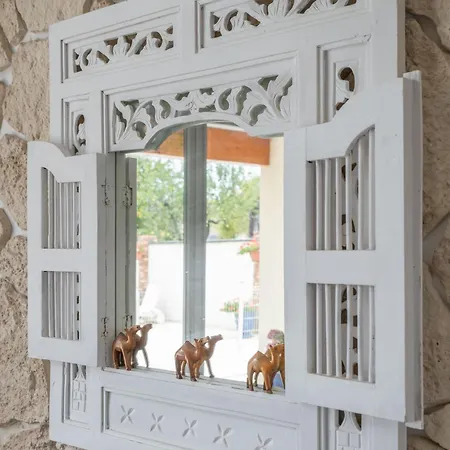 Сasa de vacaciones La Petite Maison